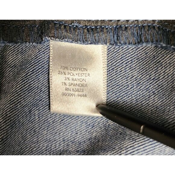 Christopher & Banks Size 8 Ombre Capri Jeans Stretch Modern Denim Soft - Picture 5 of 5